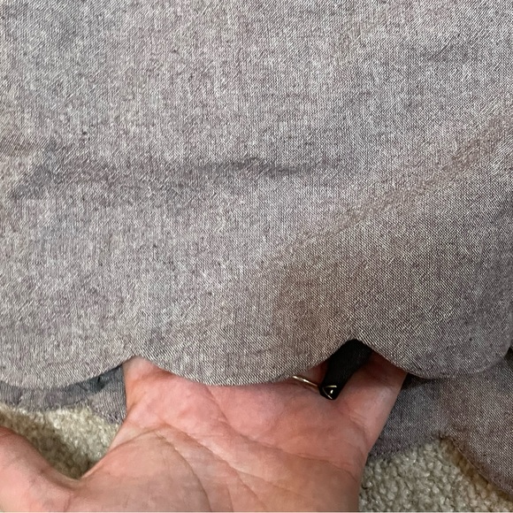 Which list size large shorts. - Picture 2 of 5